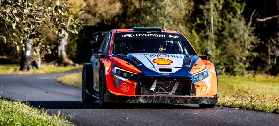 Neuville doufá v mistrovskou korunovaci při Středoevropské rally