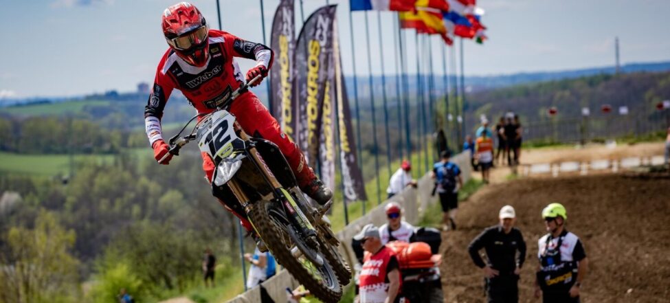 Česká motokrosová sezóna začala ve velkém stylu. Zářili Nagl, Výleta i Venhoda